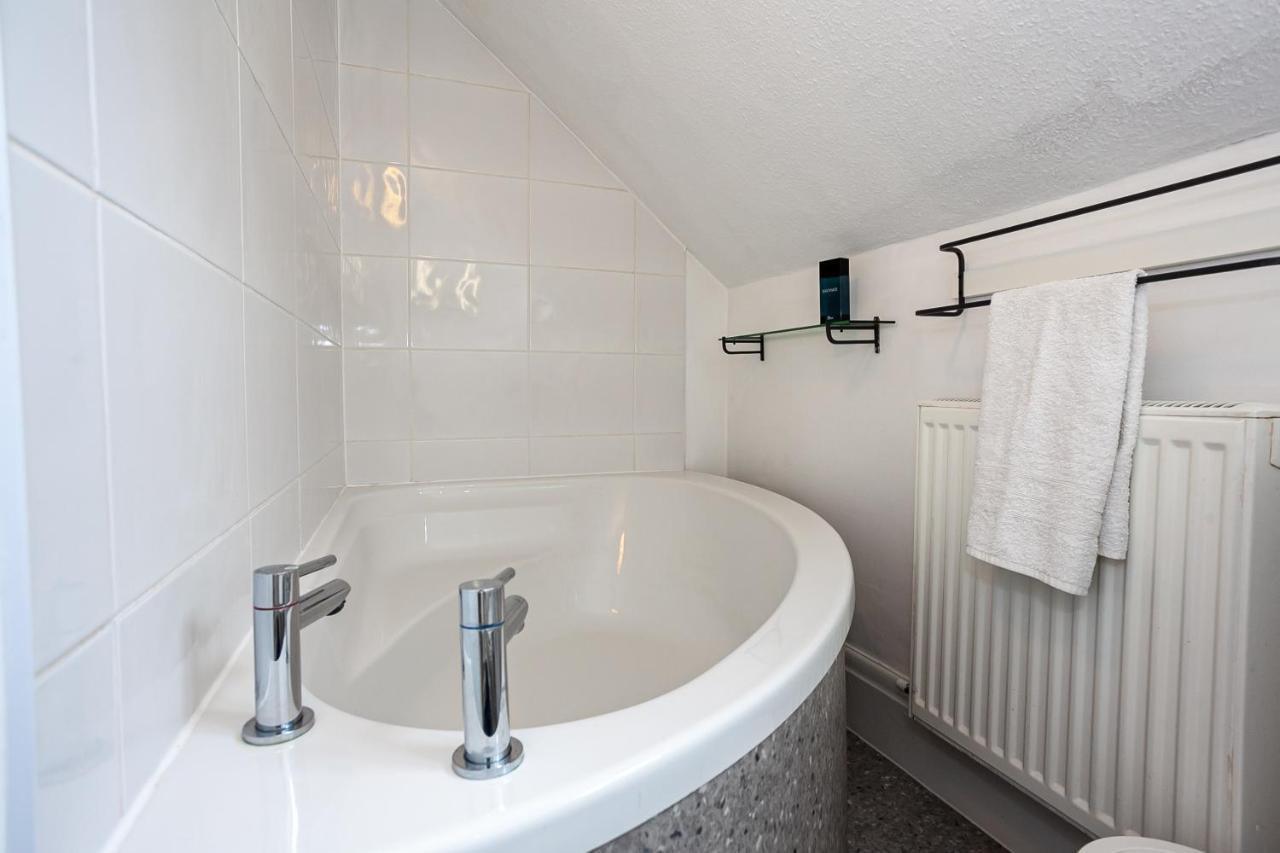 Cosy 2 Bed Apartment - Close To Leeds Centre Экстерьер фото
